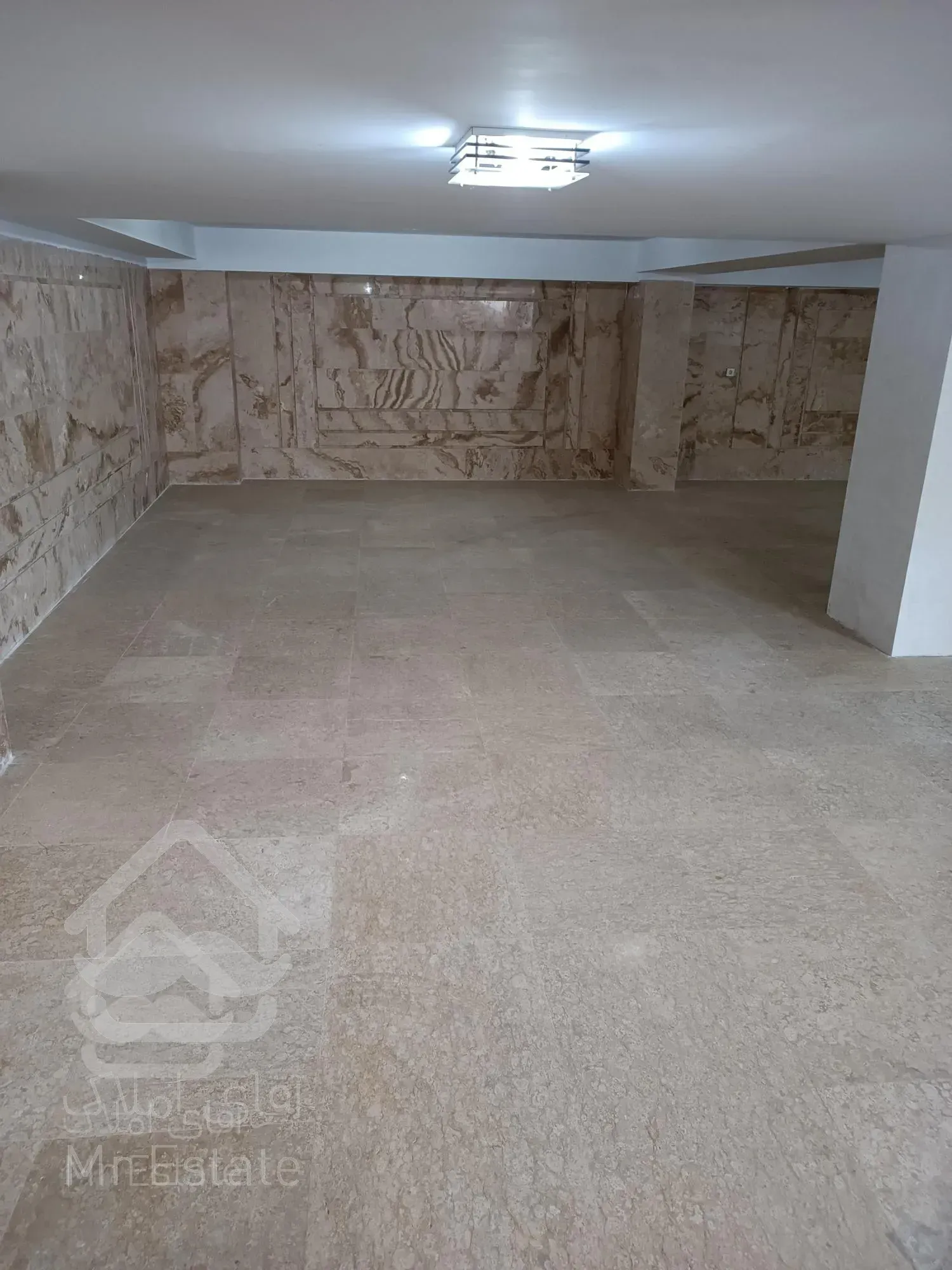 خیابان ولیعصر میدان ونک ساختمان سند اداری ۲۲۲۰ متر بصورت یکجا واگذار میگردد