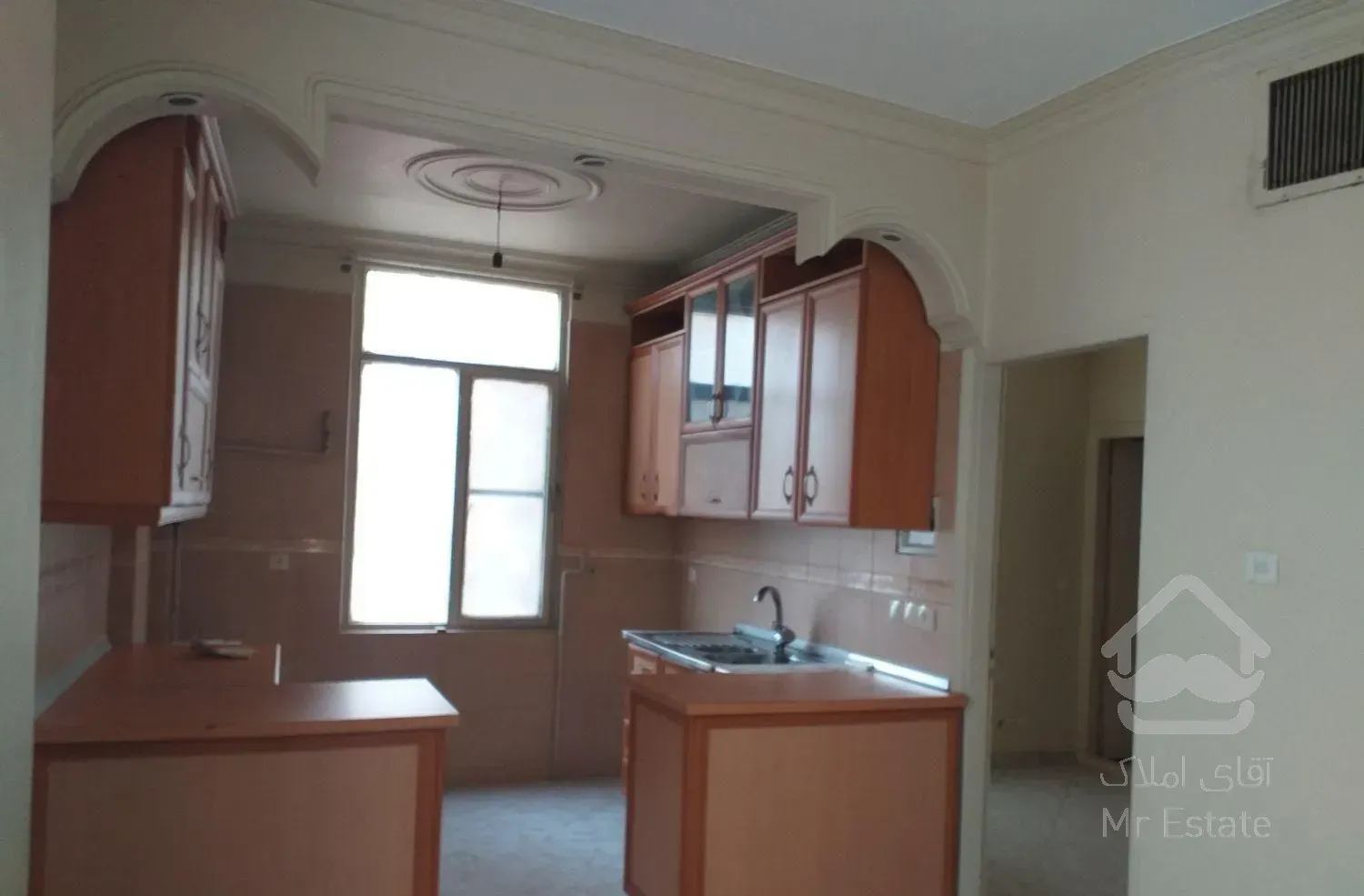 آپارتمان ۴۱متری /انباری شکوفه خ کیامنش