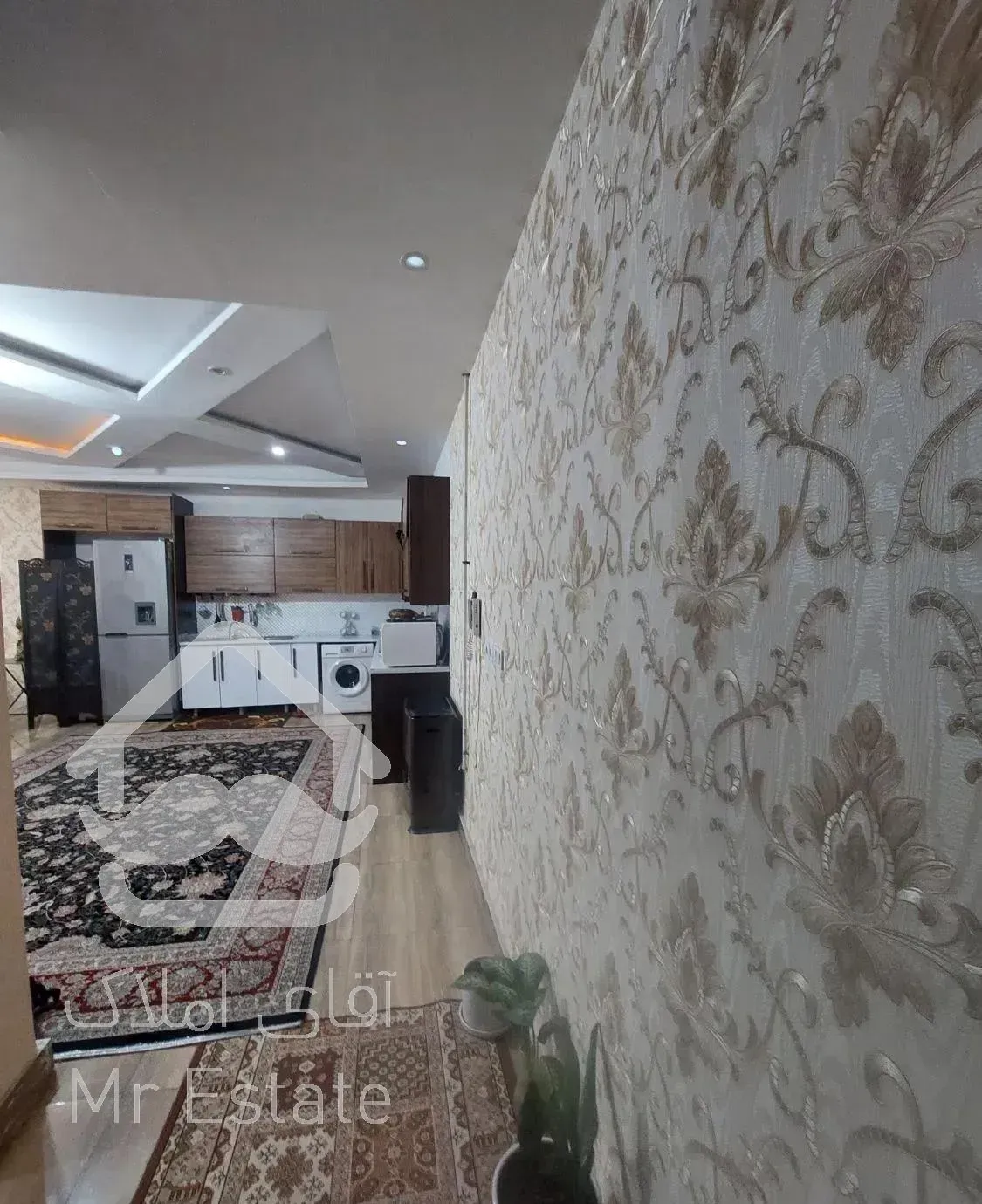 فروش واحد همکف از ۳واحده پارکینگ مجزا