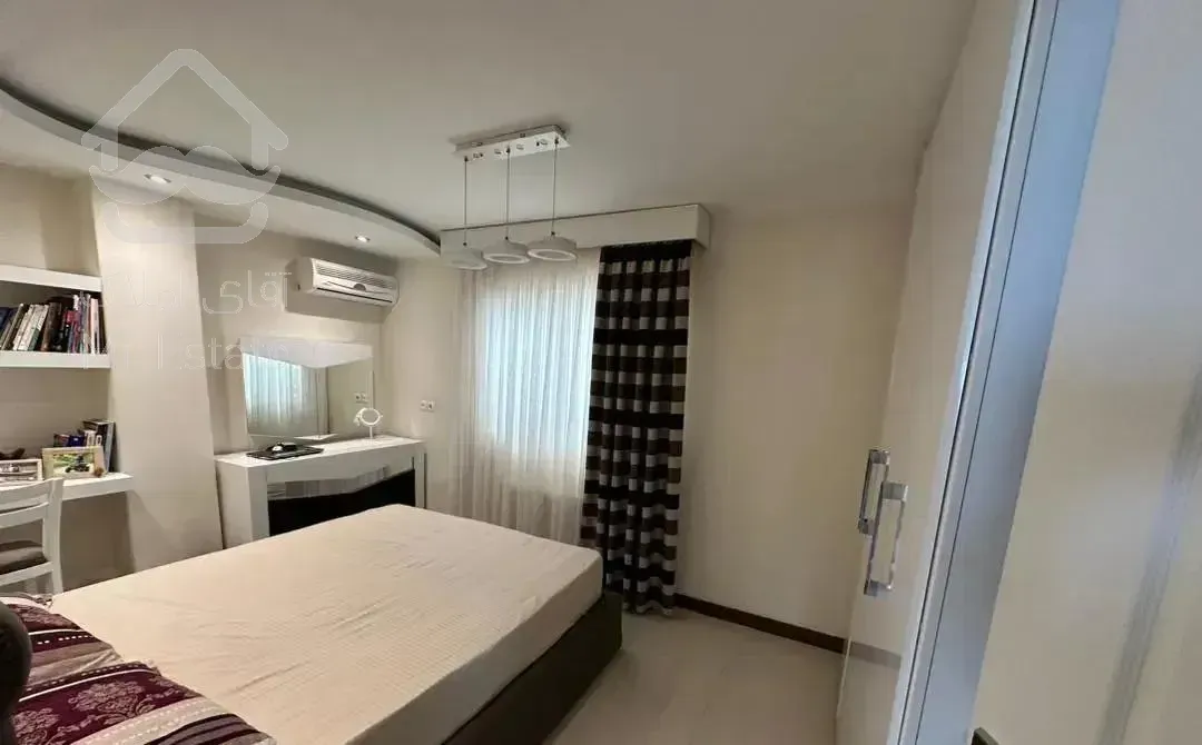 اجاره طبقه سوم باآسانسور ۱۱۵متری گلستان ۲۱