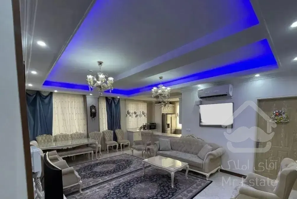 ۹۷متر۲خواب روبه گذر فول امکانات/سالن پرده خور