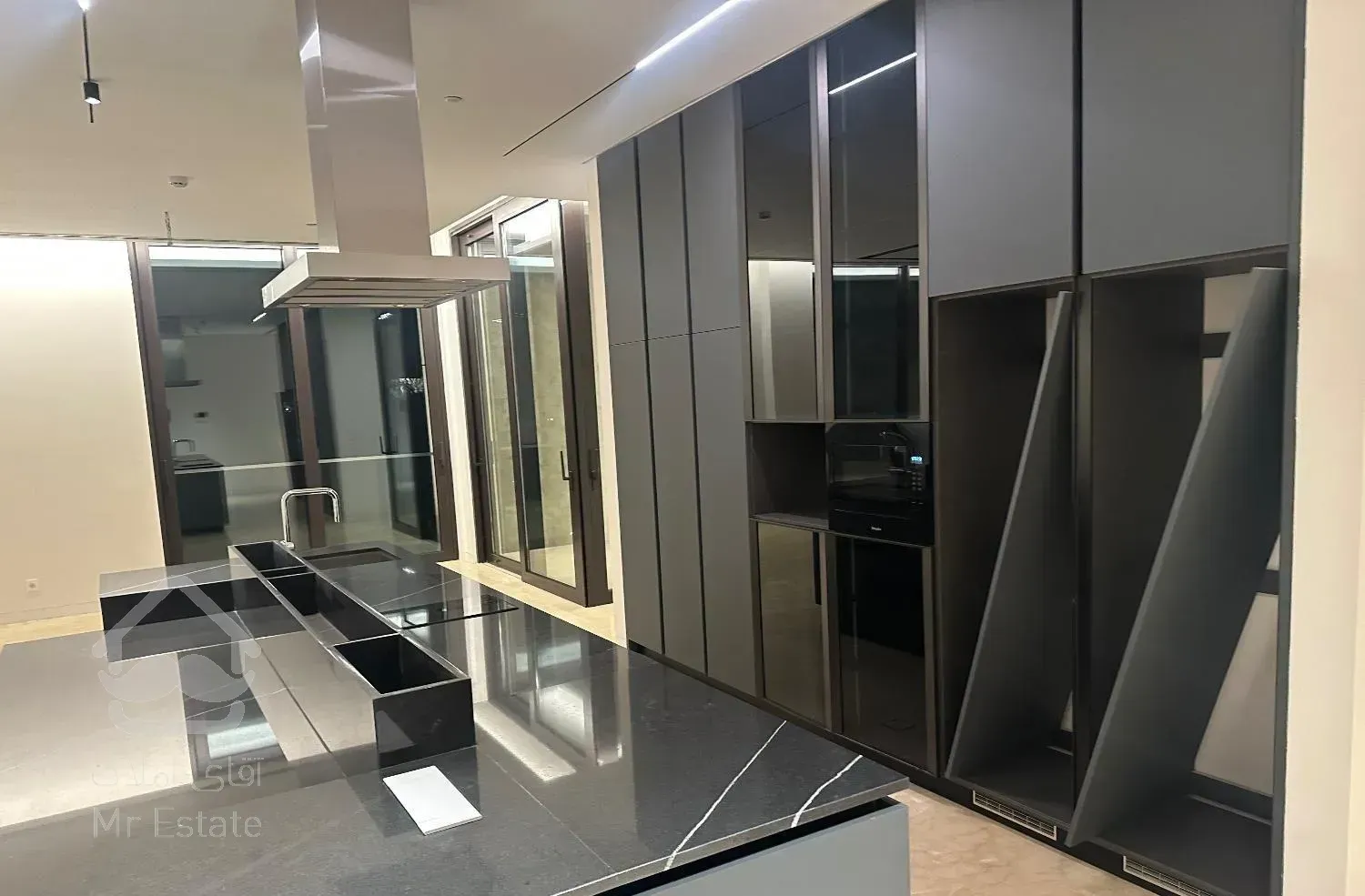 450مترپنت هاووس ۴خواب کامرانیه شمالی سوپرلوکس