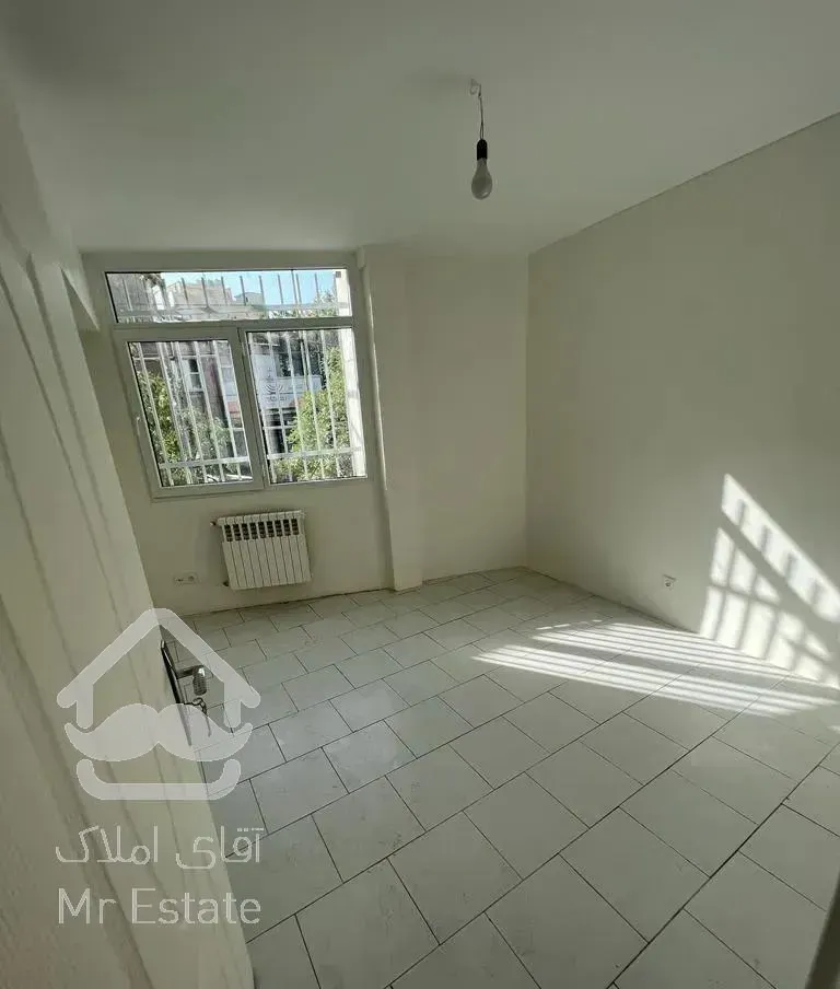 چیذر ۹۰ متر ۲خواب بازسازی شده غرق در نور