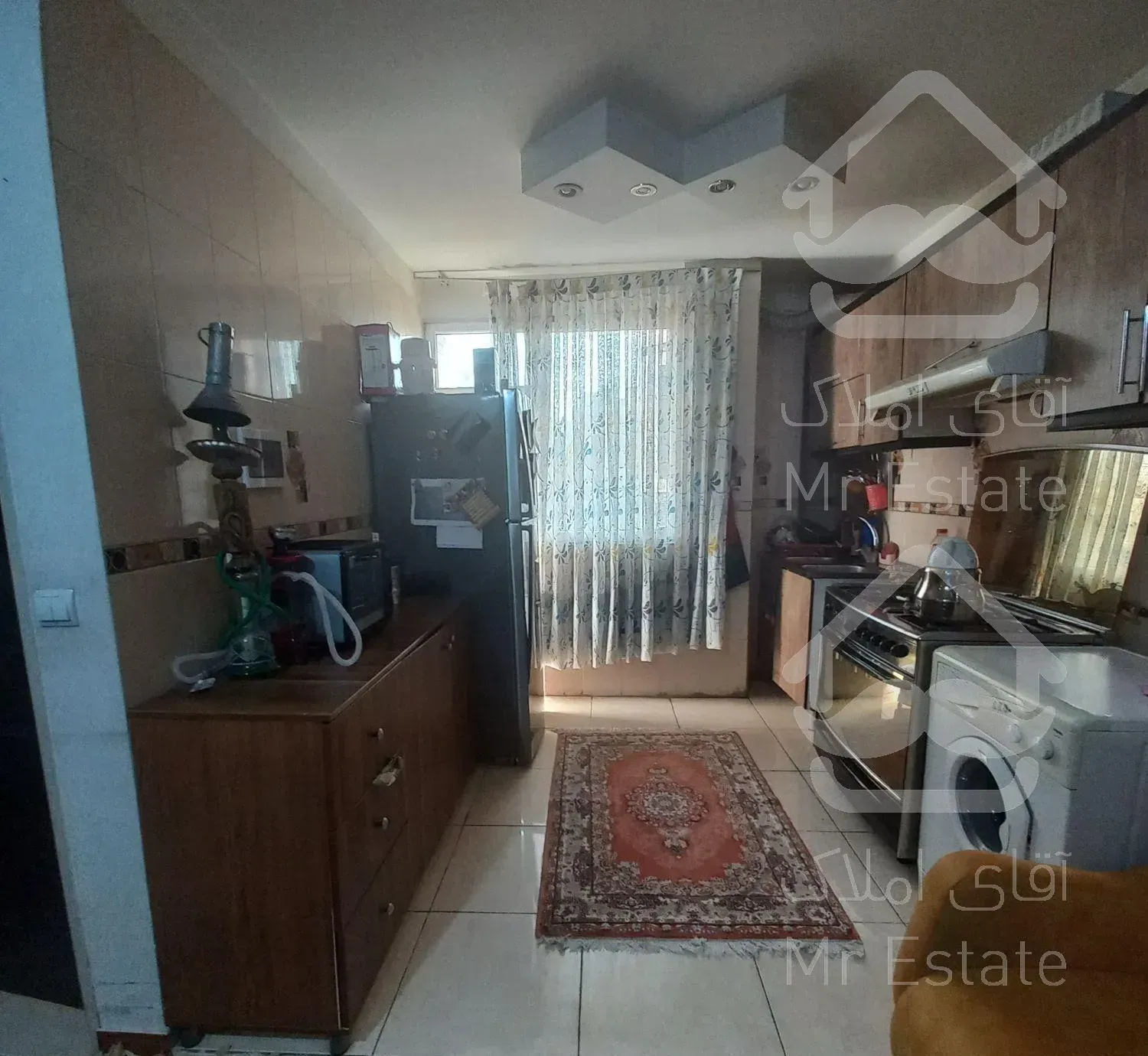 ۴۸ متر /خوش نقشه/تفرش شرقی