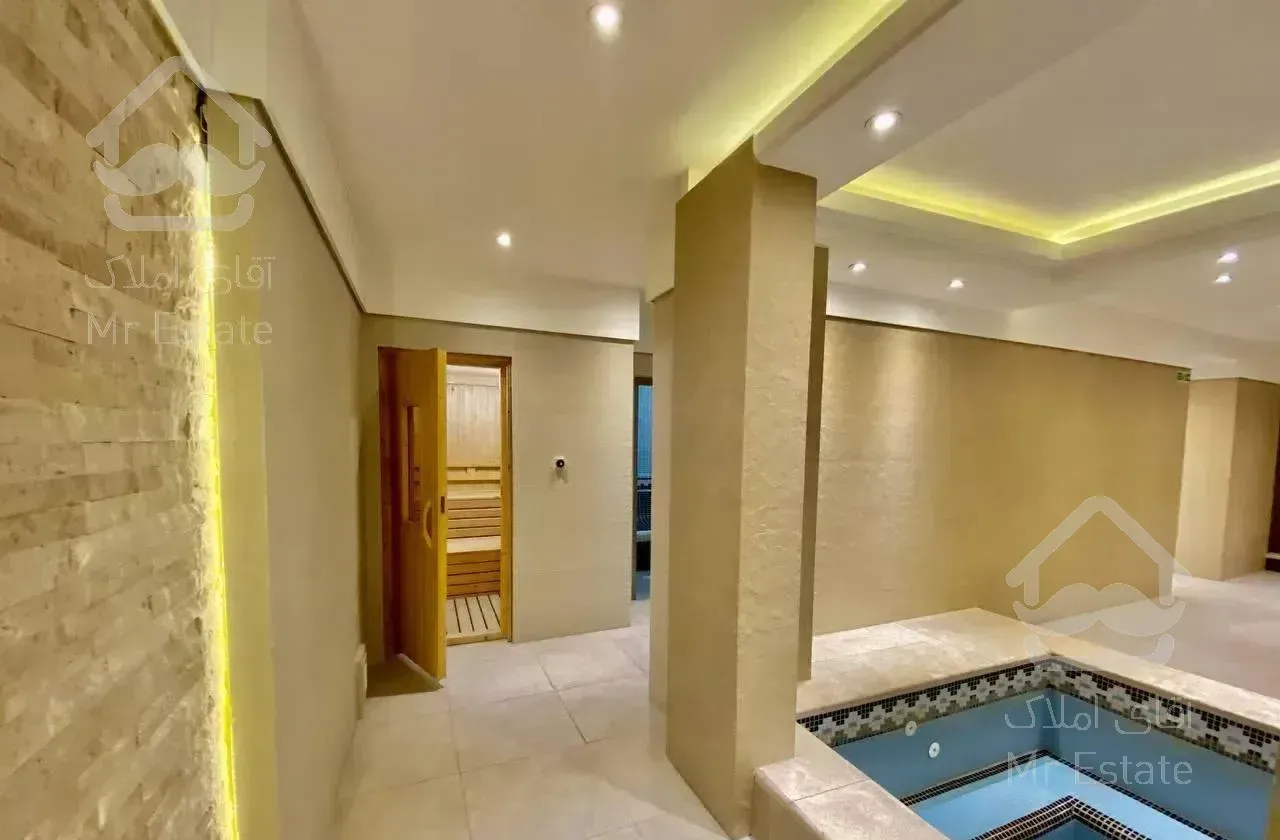 فروشی  در قلب زعفرانیه