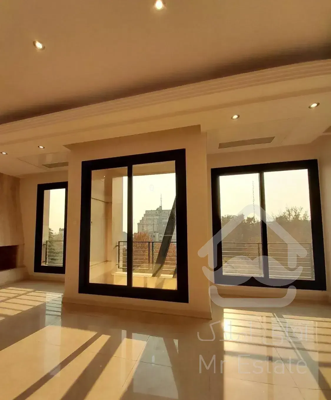 اقدسیه صاحبقرانیه/۱۶۰متر/ویو باغ ۵هزار متری