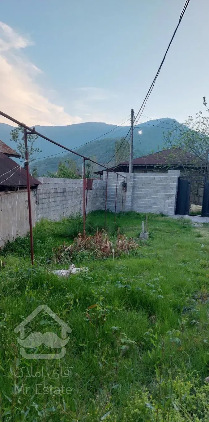 قلعه رودخان ۴۵۰ متر ۸۰ متر بنا