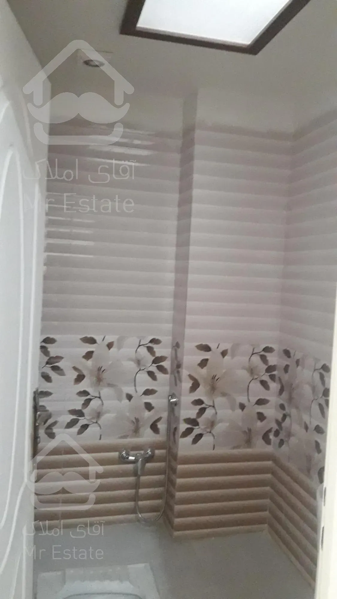 آپارتمان۸۵متر سالن پرده خور کلیدنخورده