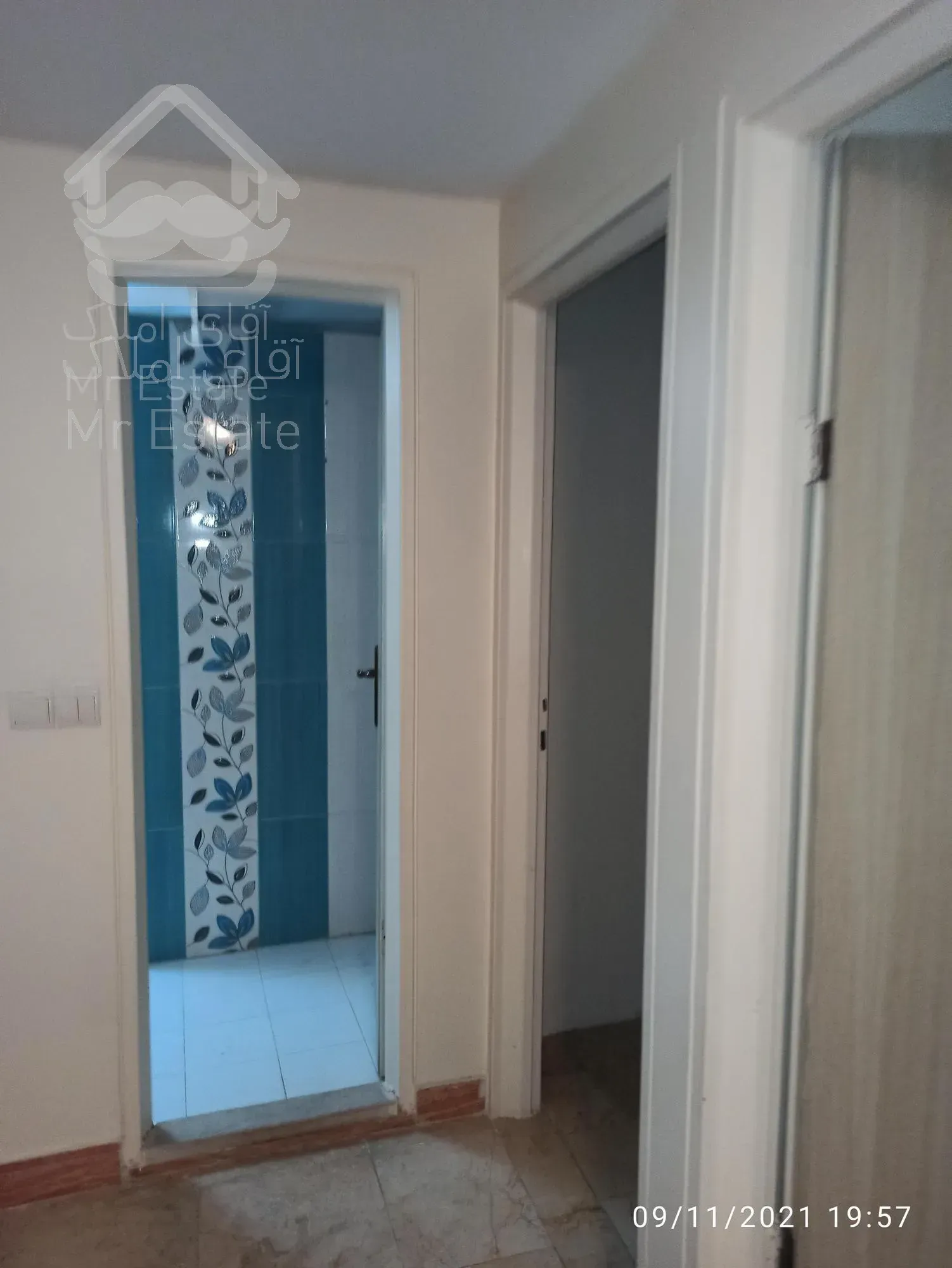 ۱۰۰ متر فول مرزداران سالن پرده خور