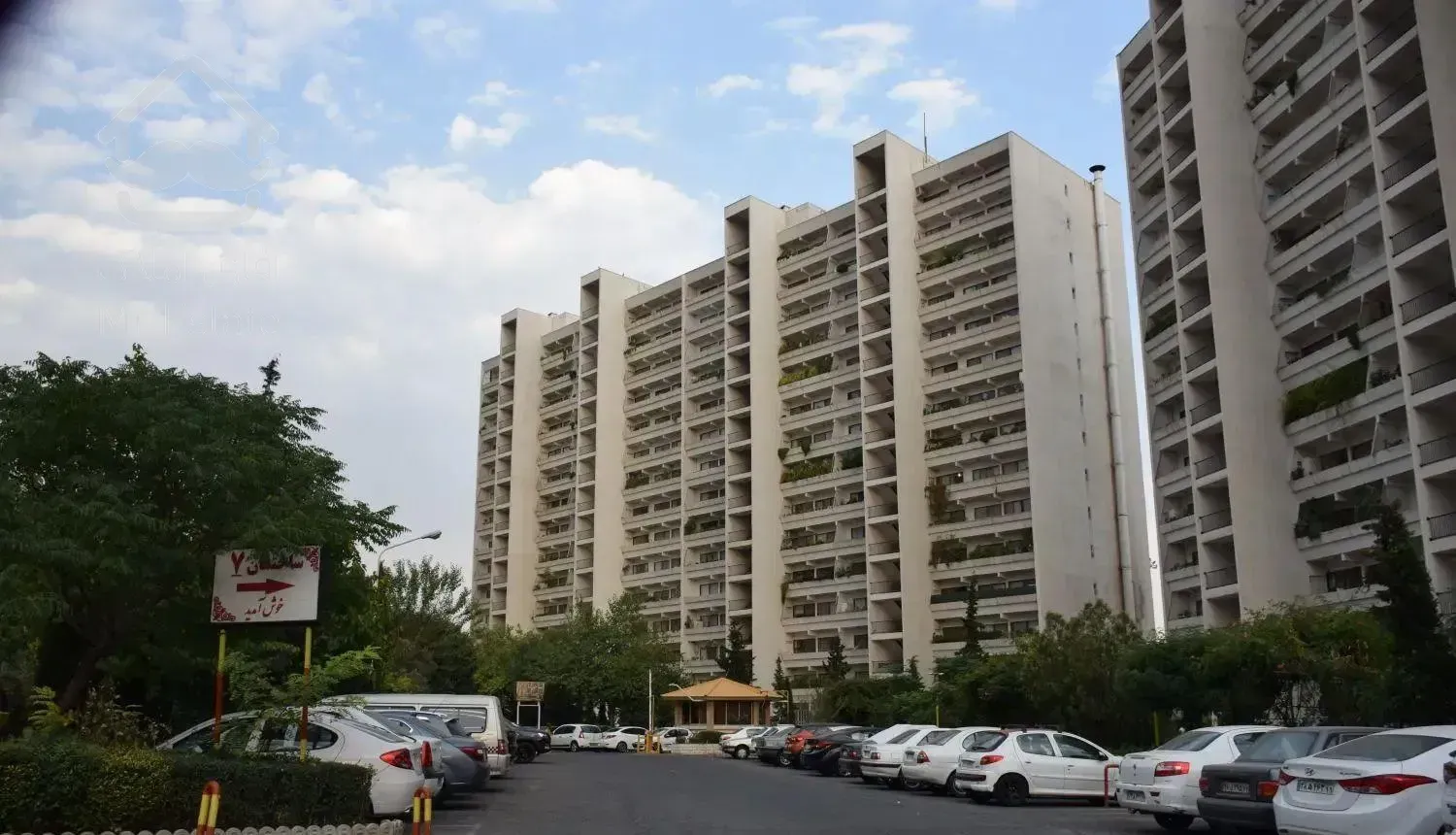 ۱۳۱ متر ویوی کارت پستالی جنگل لویزان