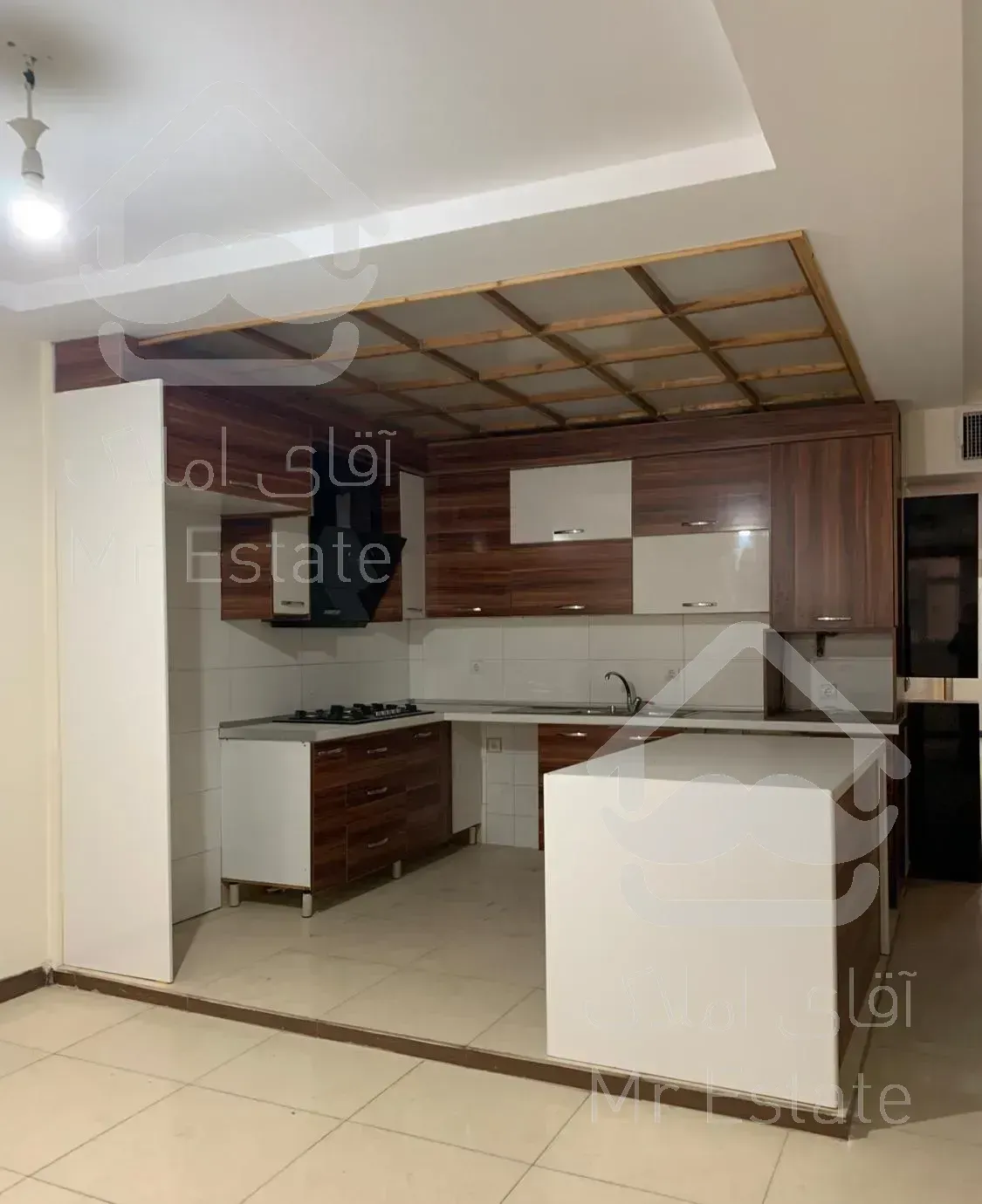 اوین ۱۲۱متر ۳خواب ، دلباز در بن بست دنج