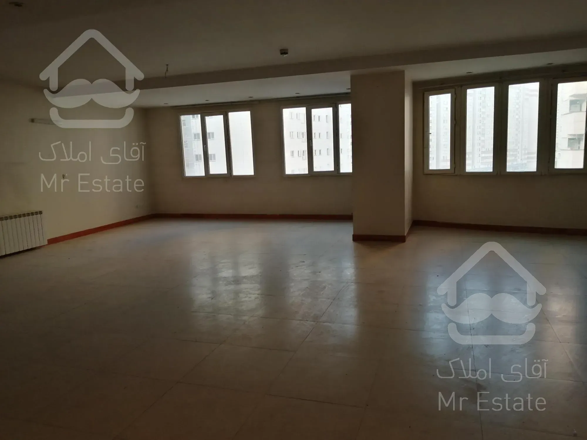 161 متر 3خواب برج صیاد 2 فول امکانات دریاچه