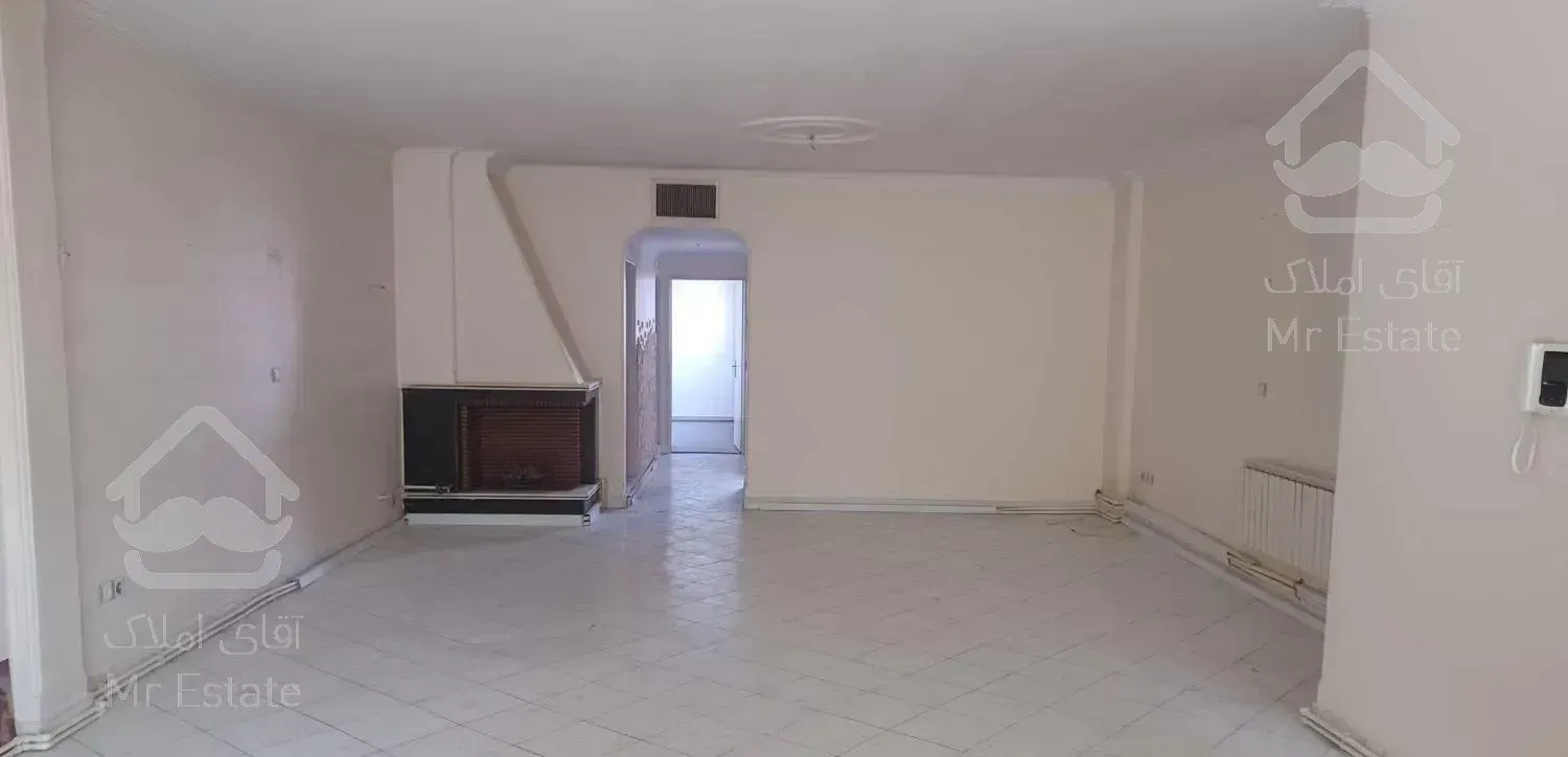 ۱۰۳متر ۲خوابه فلکه اول تهرانپارس فرعی دنج بهار