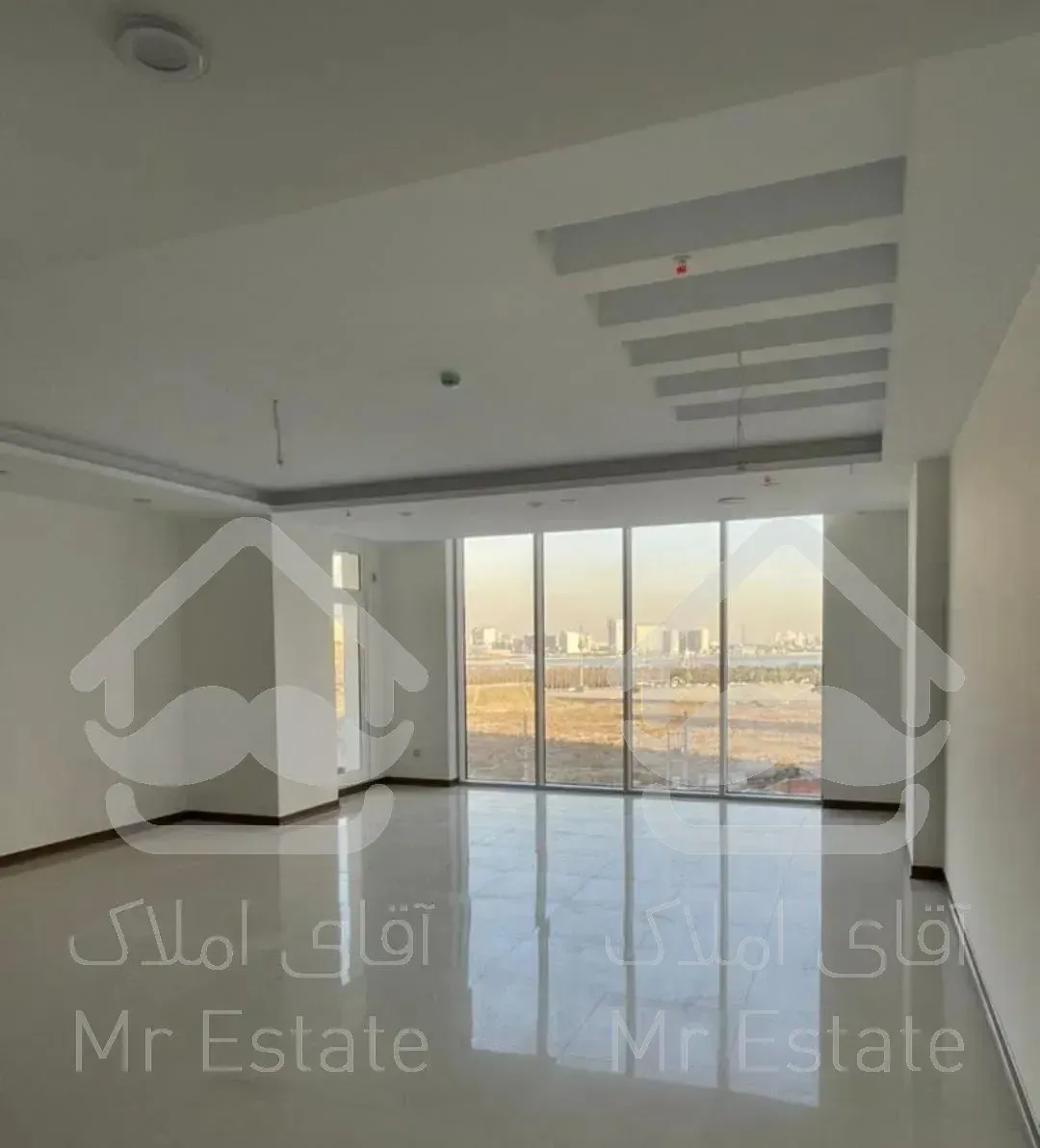 اپارتمان ۱۶۰ متر کلیدنخورده«ویو ابدی»دریاچه چیتگر