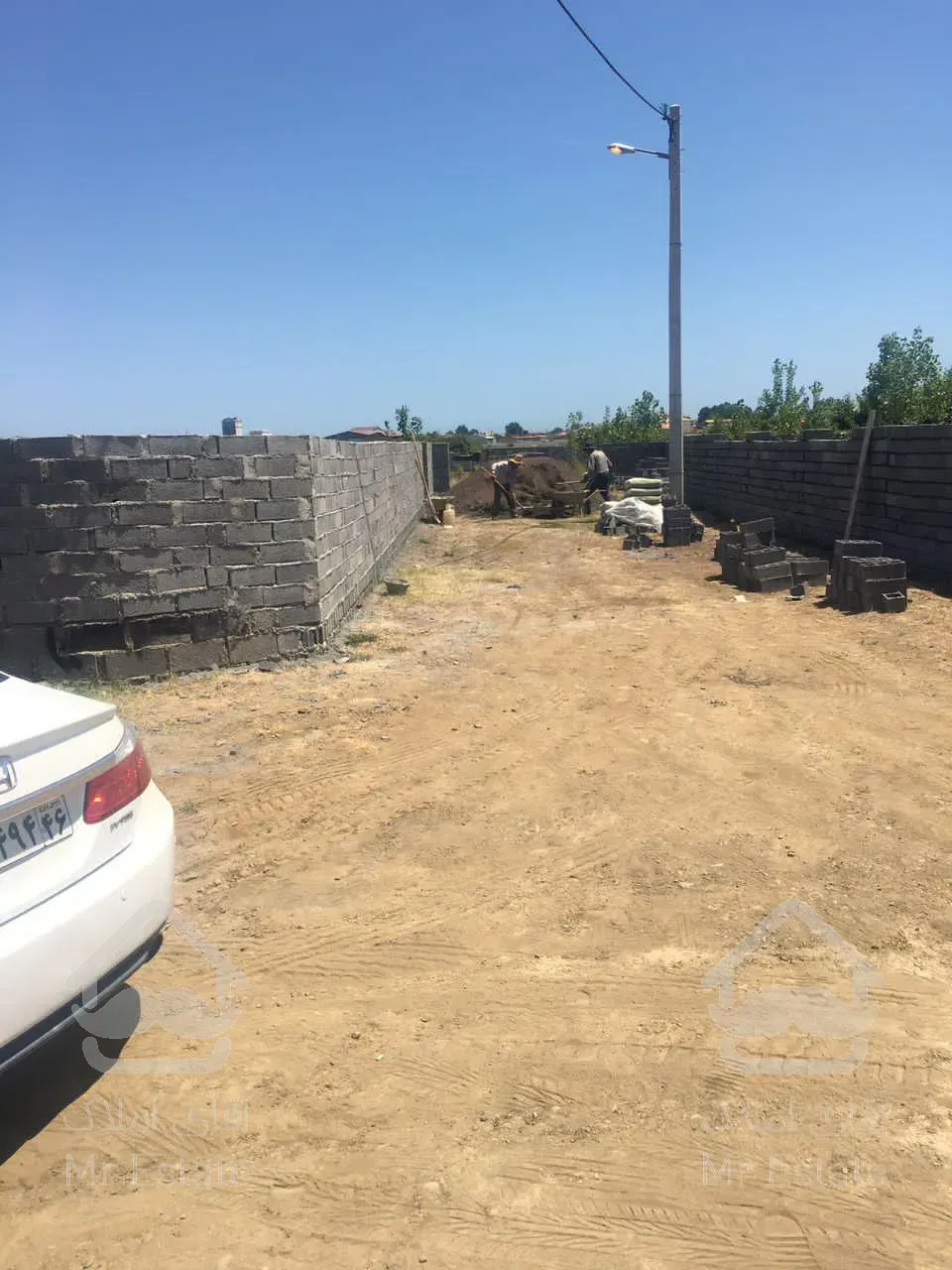 زمین مسکونی دارای جواز