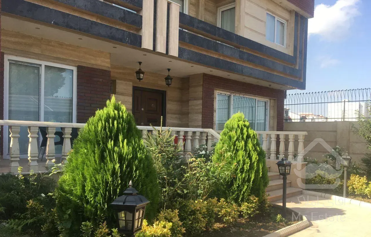 ویلایی باغی استخردار ۵۰۰متری سه خوابه