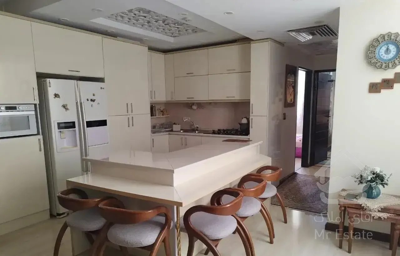 ۸۵متر/۲خواب/فول امکانات/سندتکبرگ