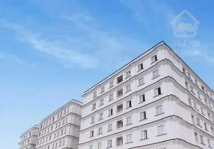 ۸۷ متر رو به بیرون و بدون مشرف یاس تهرانسر