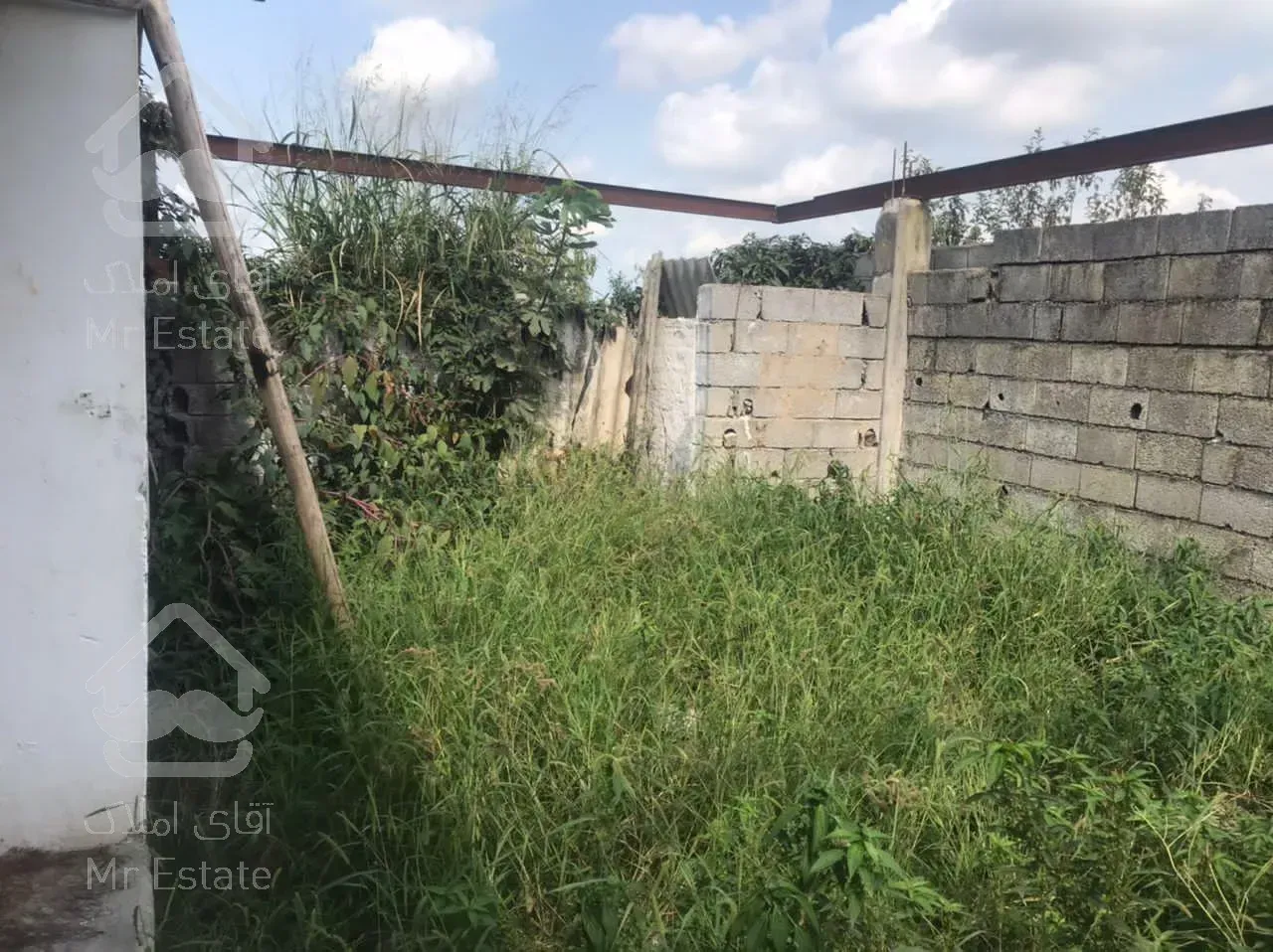 ۱۷۰ متر بنای نیمه ساخته