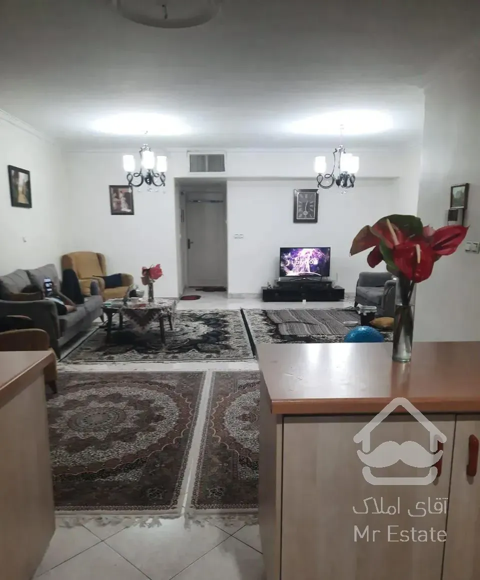 اپارتمان ۹۰ متری خیابان افشاری