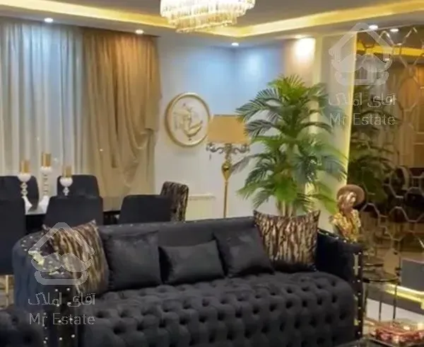 واحد ۱۲۷متری در ۲۰۰متری دریاچه چیتگر