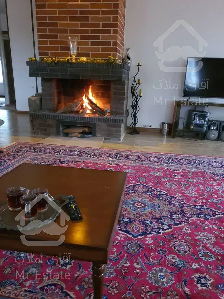 فروش ویلای ۲۵۰ متری استخر داربا ۱۴۰۰متر زمین بسیار لوکس ظو نزدیک دریا