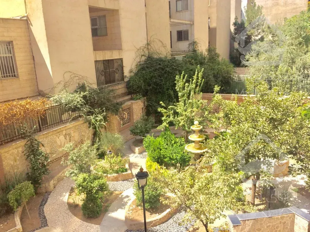 خرید اپارتمان ۸۲ متری اباذر گلدشت