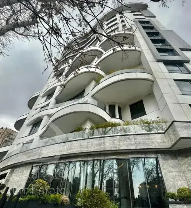 ۳۵۰ متر برج باغ برند و با اصالت در قلب فرشته