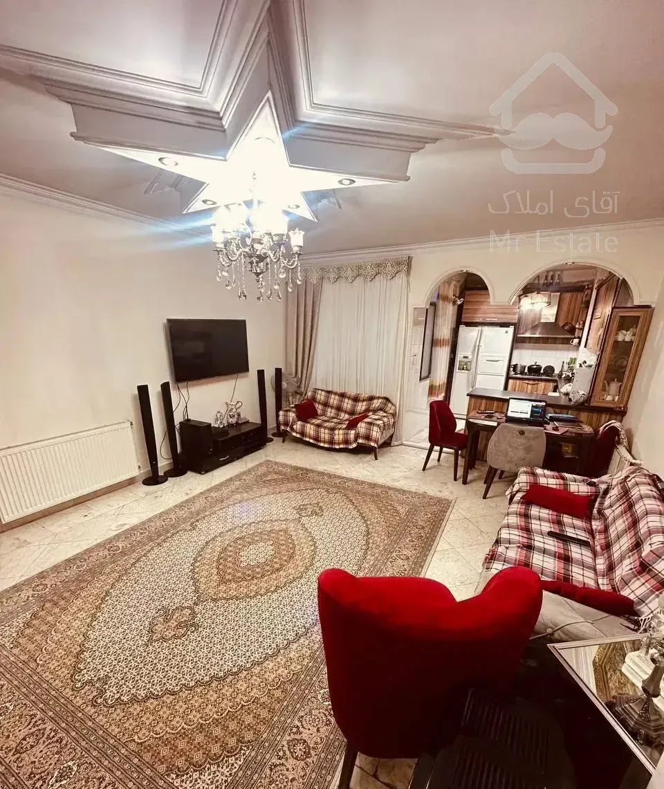 ۶۰ متری ،فول امکانات،سال۹۵،پارکینگ غیر مزاحم