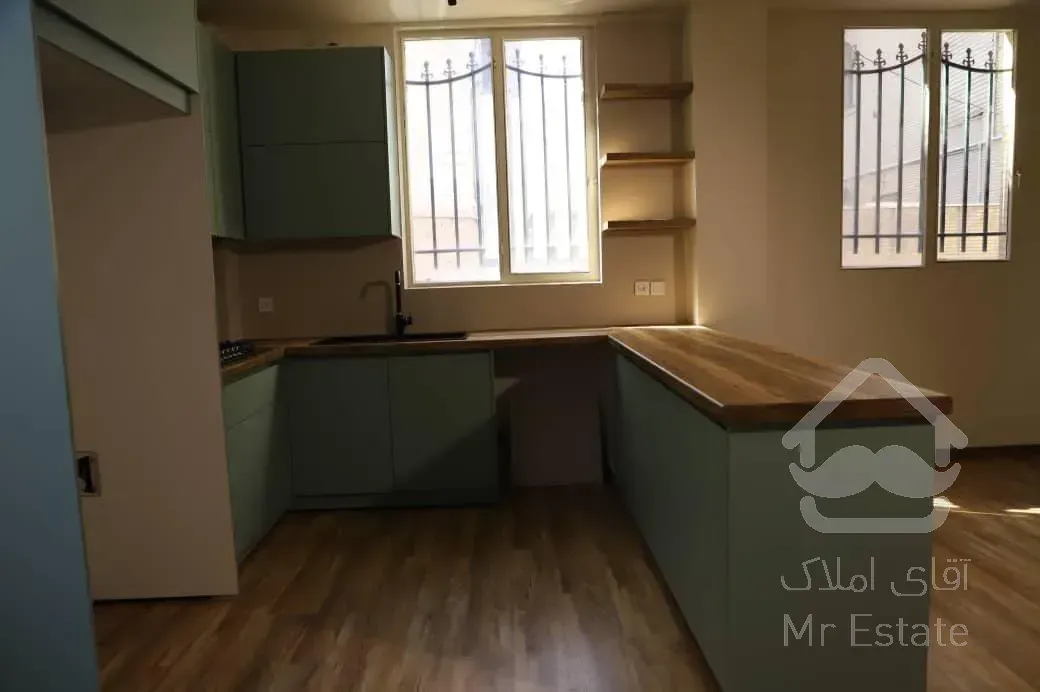 آپارتمان۶۱متری/دو خوابه/طبقه هم کف/دارای حیاط اختصاصی/جیحون،مرتضوی