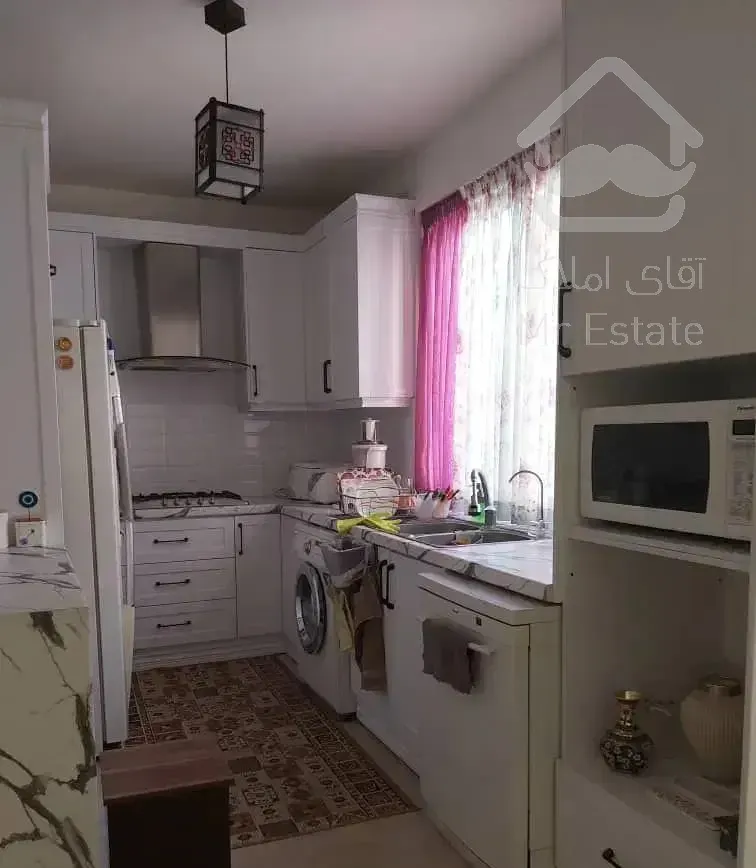 آپارتمان ۱۰۰ متری دو خواب بازسازی شده مجرد موجه