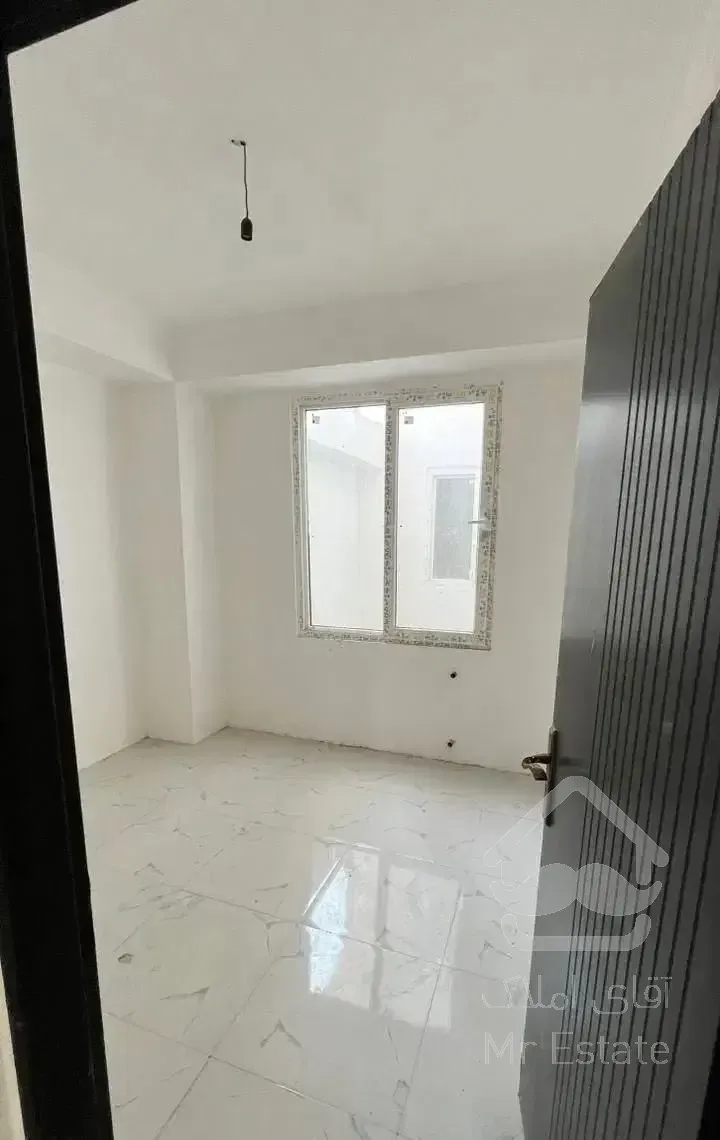 آپارتمان نوساز ۱۰۰ متری ساحل طلایی