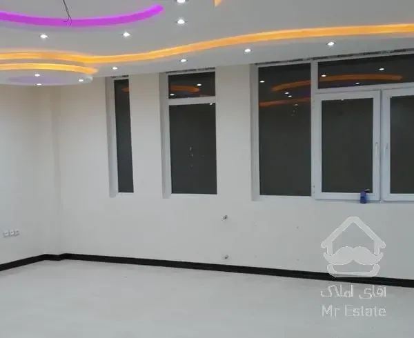 آپارتمان ۱۰۳متری همکف دوخوابه دارای حیاط اختصاصی