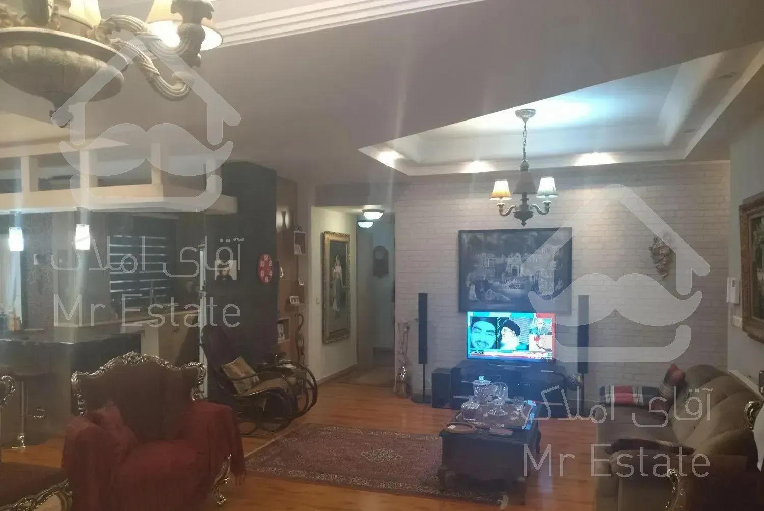 قیطریه130متر/2طرف نورگیر/طبقه2/تراس کاربردی