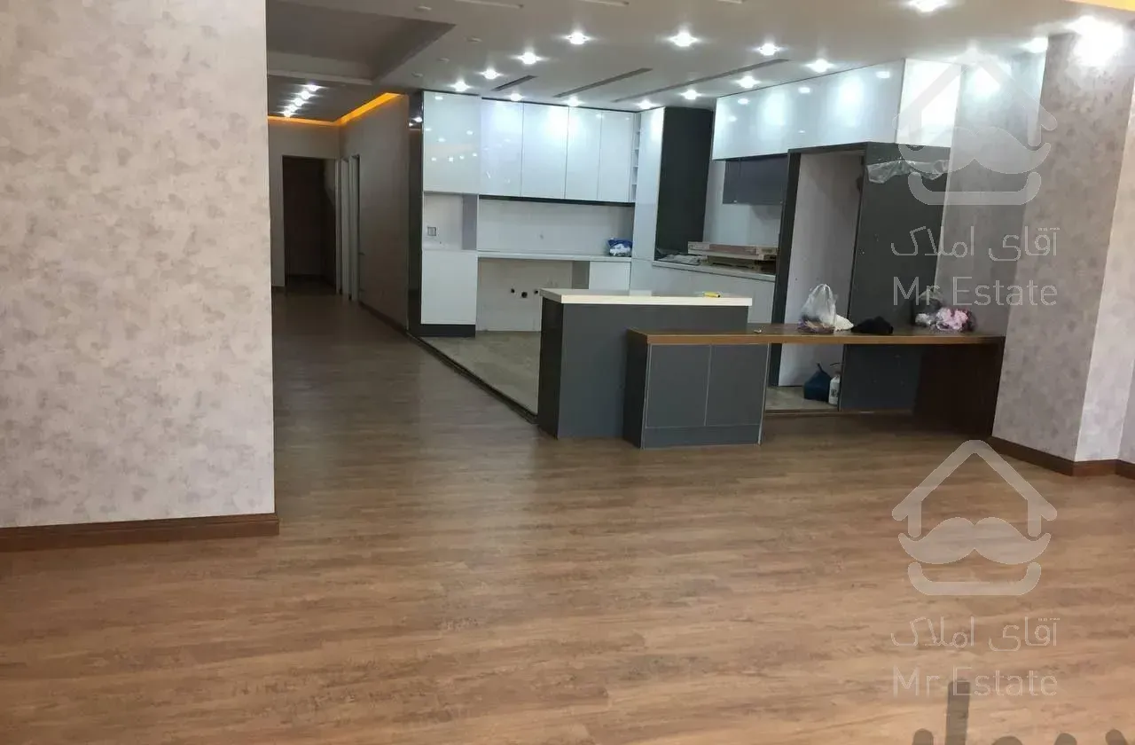 پارکت و کفپوش و قرنیز