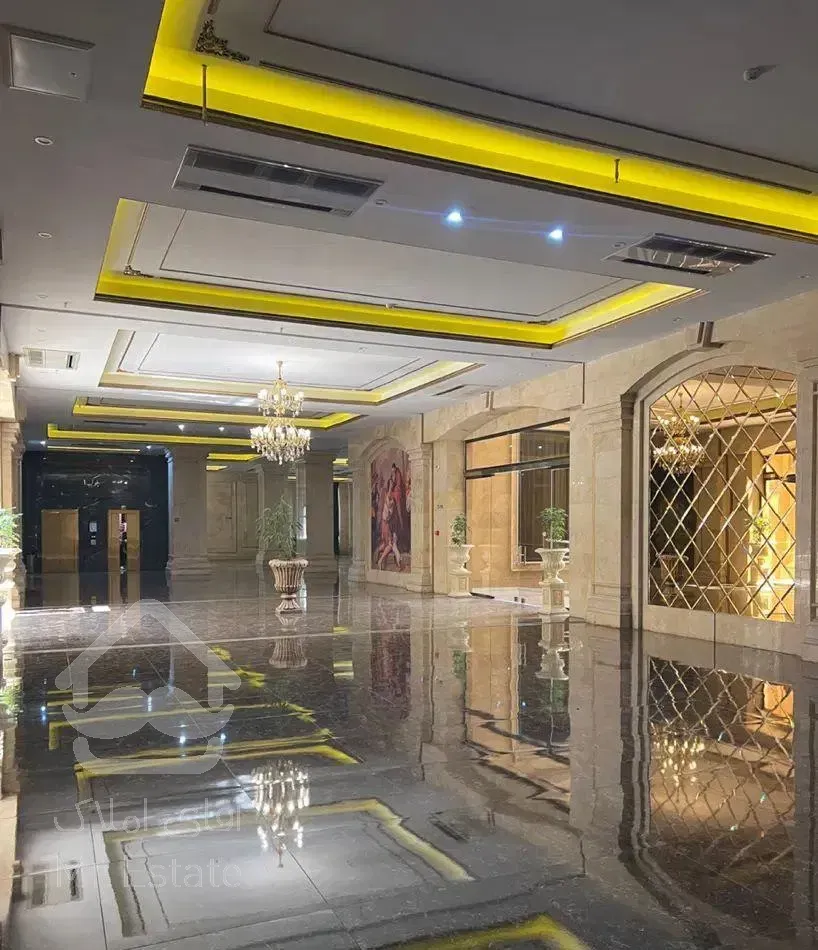 ۱۱۱متر برج مجلل یاس / رو به حیاط / آکواریوم نور