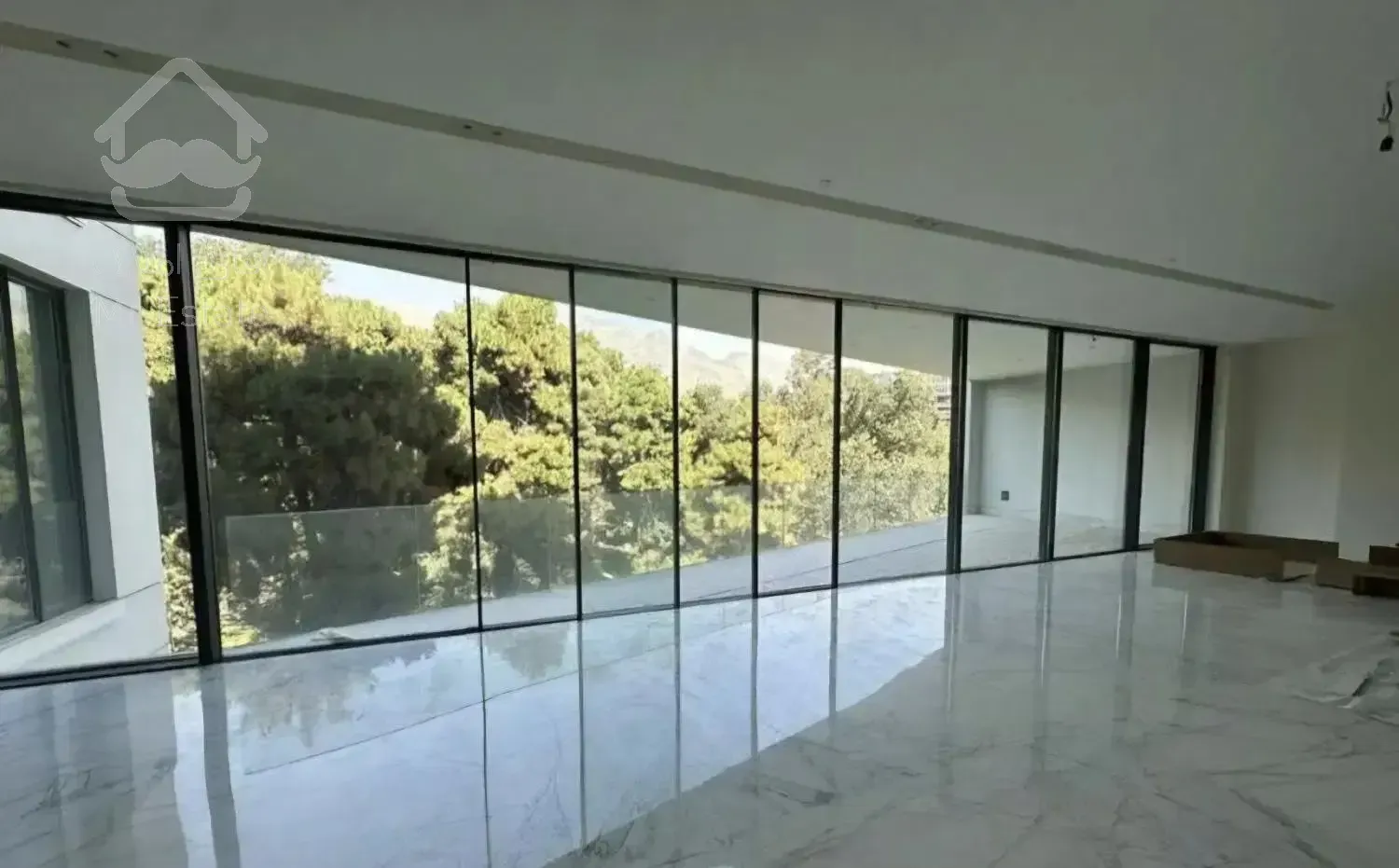 قطعه‌ای از بهشت پنت هاوس رو به باغ سفارت