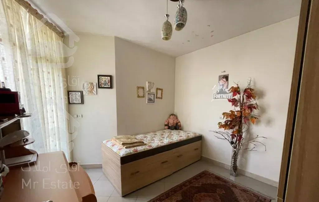 آپارتمان ۲۵۰ متری یخچال