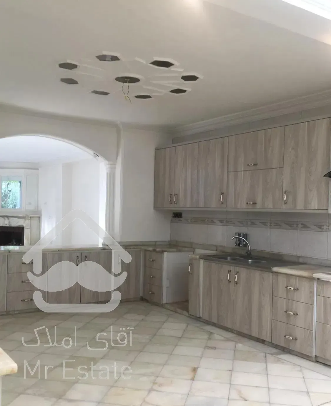 میرداماد نفت شمالی٢٢٠ متر قدیمی