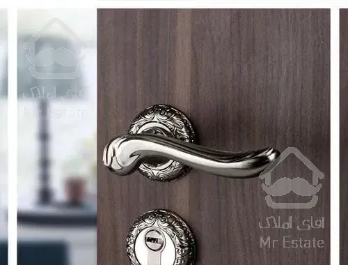 نصاب انواع درب چوبی ، وکیوم ، ملامینه ، ضدسرقت