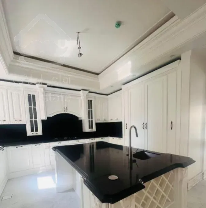 سهروردی شمالی۹۲مترنوسازفول امکانات(زیر قیمت)