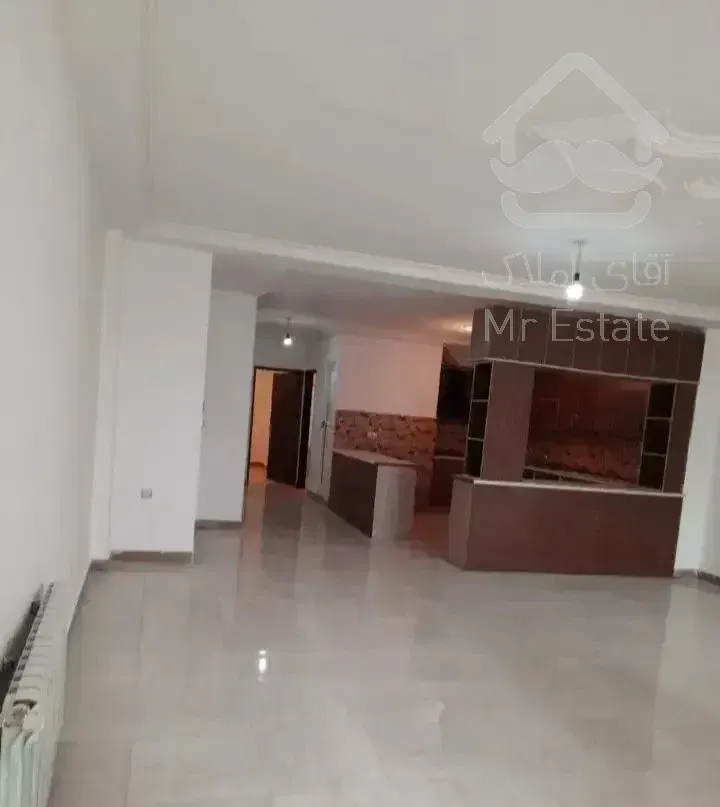 آپارتمان ۱۳۰ متر ۲ خواب پارکینگ اختصاصی یخسازی