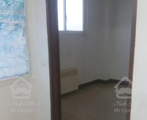 ۸۵مترپلاک دوم خیابان علاقمندان تک وادحد طبقه سوم