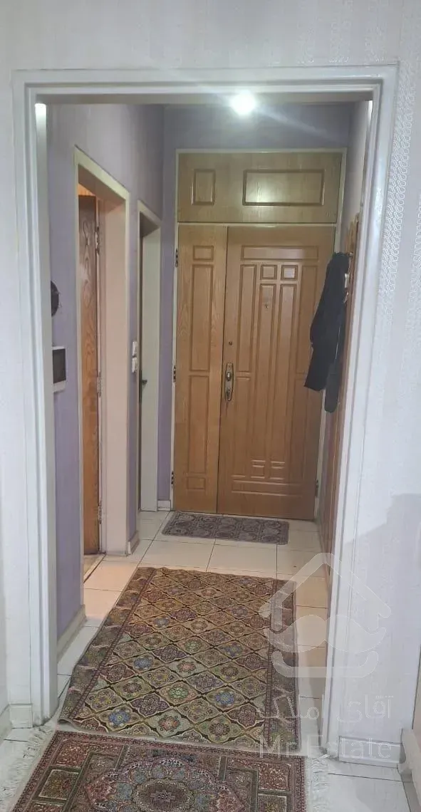 فروش آپارتمان ۹۵ متری ۲ خوابه طبقه ۳ در سنایی