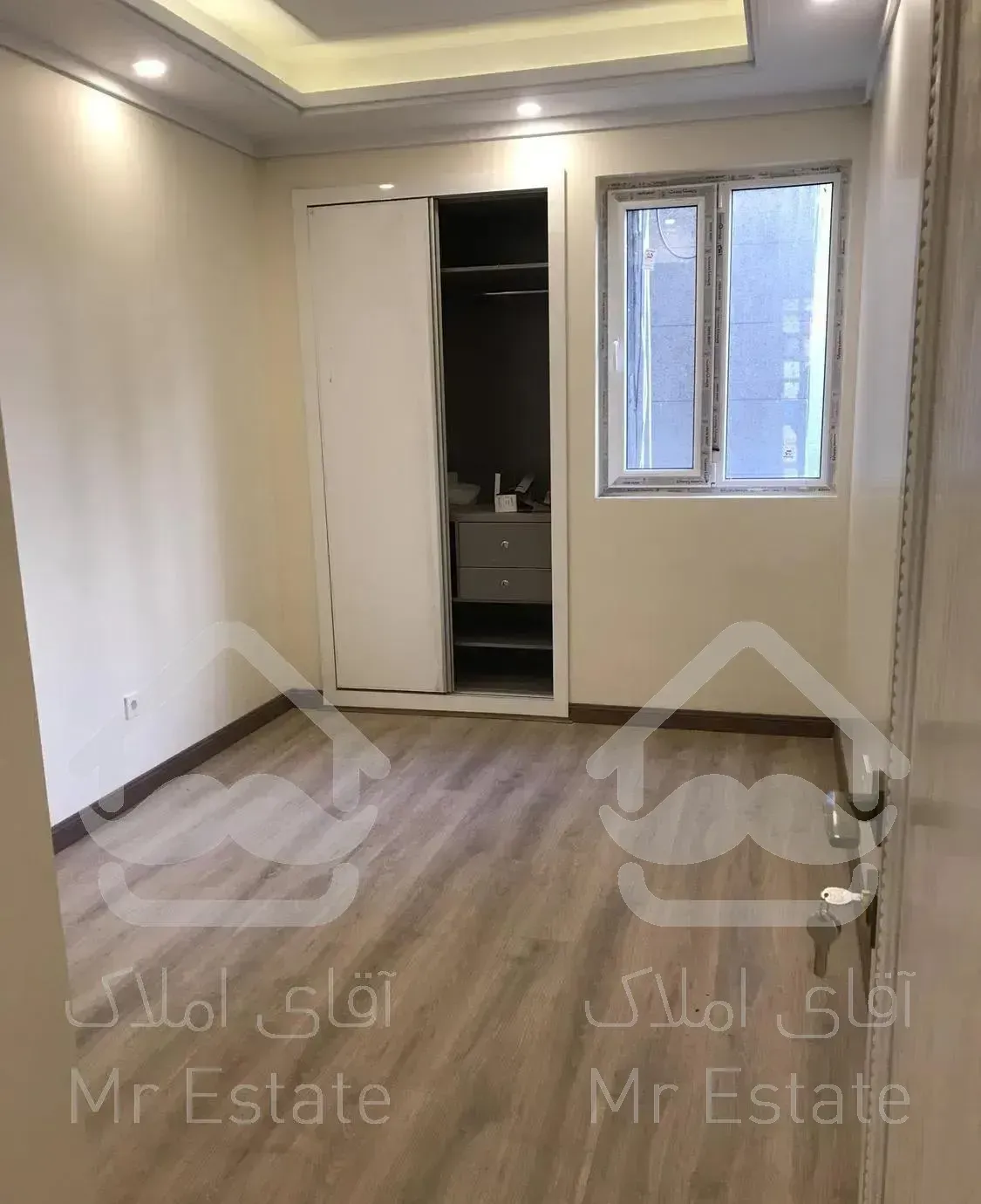 ۱۰۰ متر کامرانیه ( تقاطع اندرزگو) فول نوسازی شده