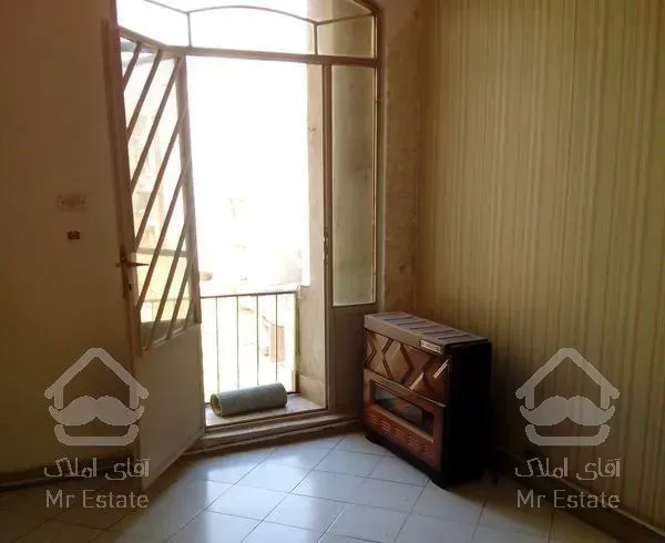 آپارتمان 80 متری خوش نقشه و نور