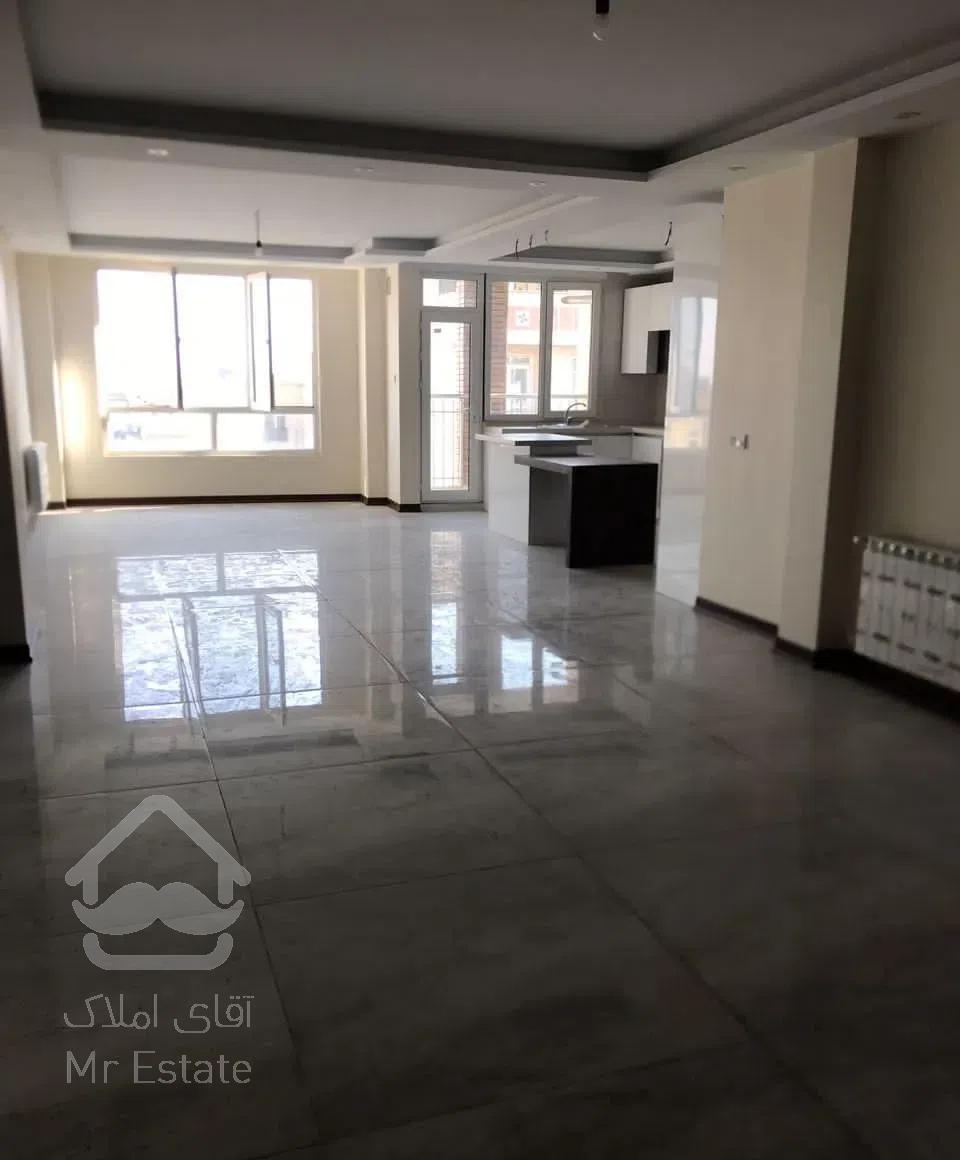 ۹۴ متر/طبقه۴/۴ ساله/پارکینگ اختصاصی