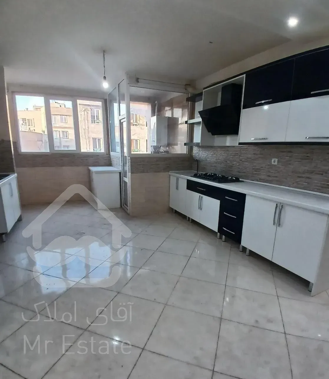 ۸۵متر/دوخواب/فول امکانات/جنب دانشگاه شریف