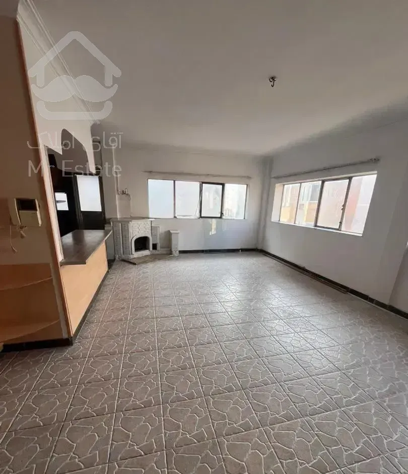 فروش واحد تک خواب ۷۶متری طبقه سوم در بلوار پرستار