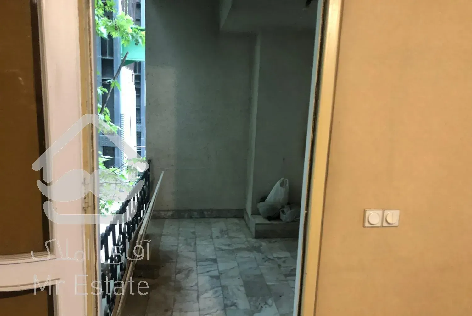 فروش  آپارتمان ۲۰۵ متر، ۴ خوابه، سند ۱برگ شخصی